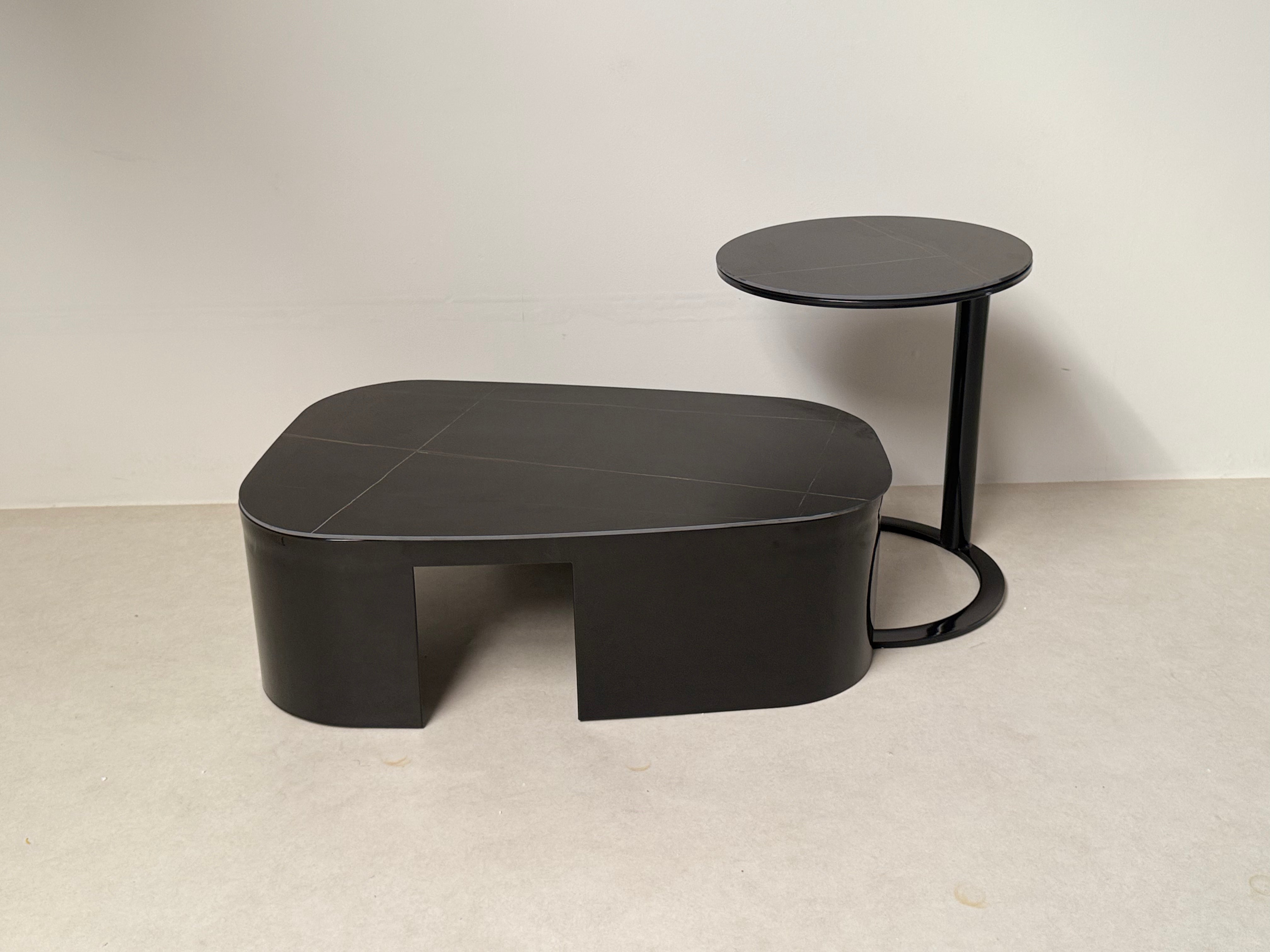 Kolando Coffee table set