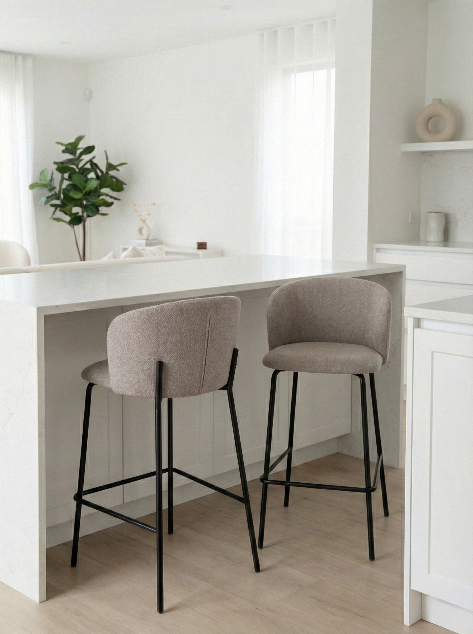 Luxe Curve Barstool – Fabric Seat with Black Metal Base