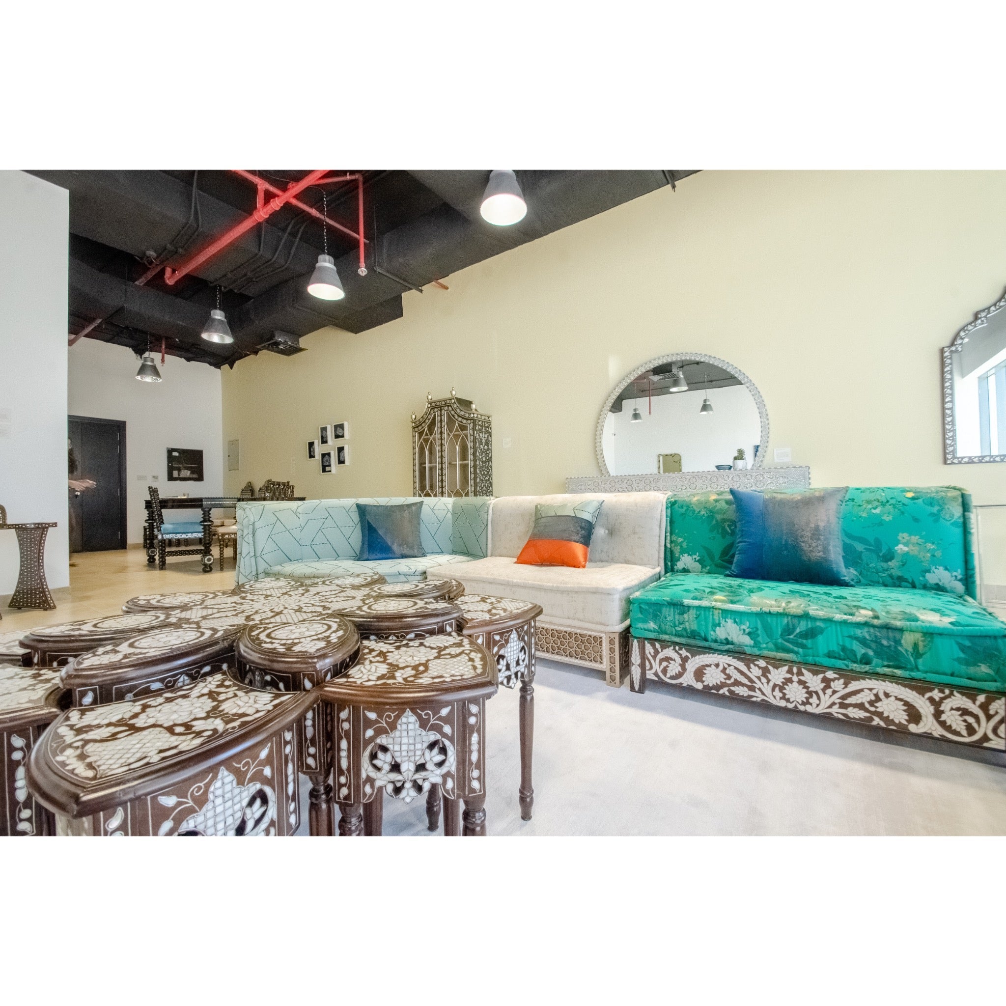 Damascus Majlis Corner Sofa with Mother of Pearl Base - Green - SHAGHAF HOME