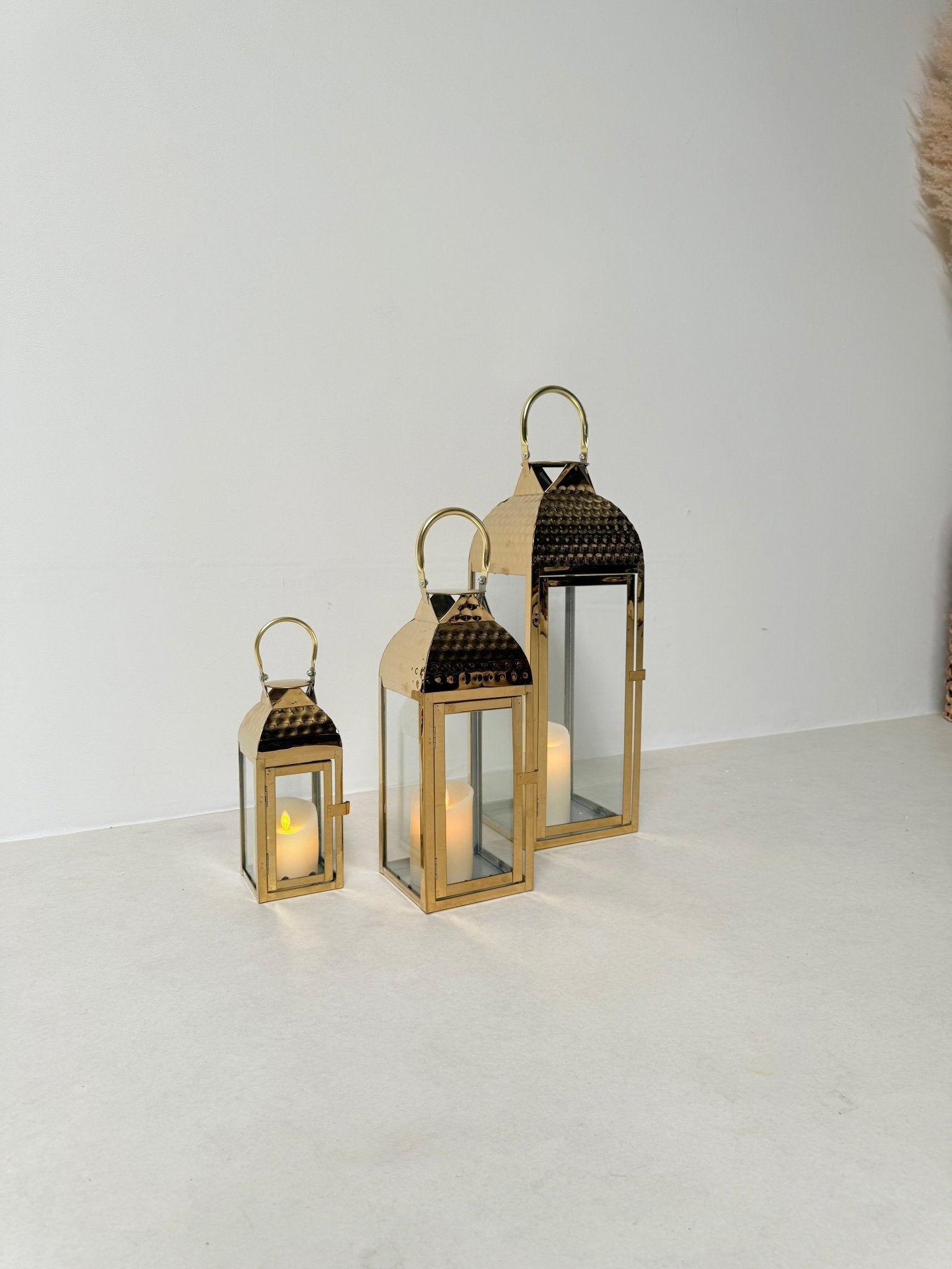 Elegant Modern Lantern Set – Timeless Entryway Accent - SHAGHAF HOME