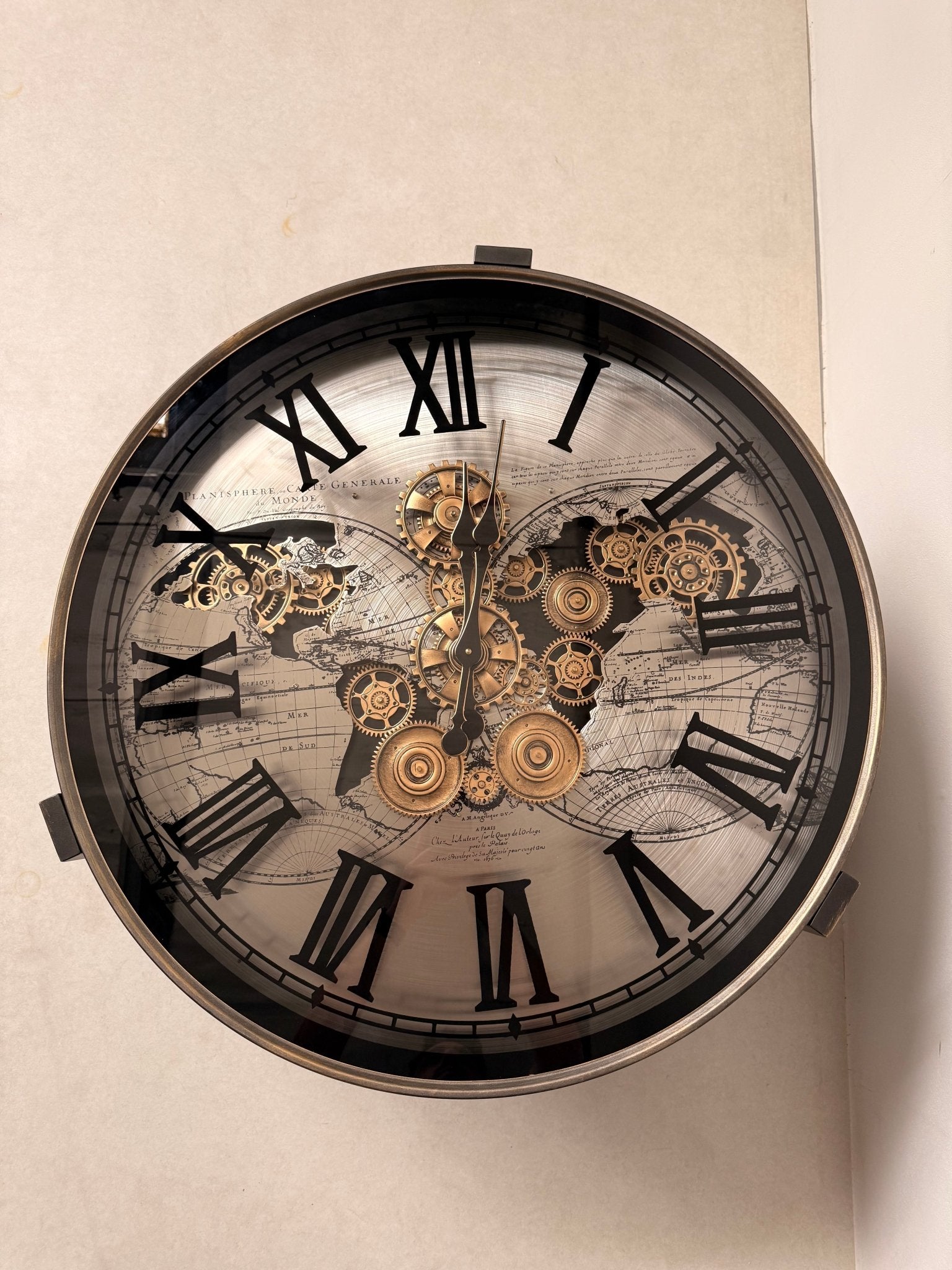 Industrial Metal Coffee Table with Functional Clock Top – 80 cm - SHAGHAF HOME