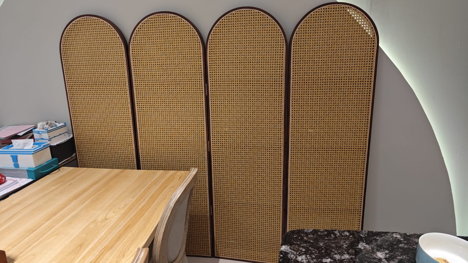 Japanese - Style 4 - Panel Rattan Room Divider with Built - in Shelving – Elegant & Functional Home Decor - SHAGHAF HOME