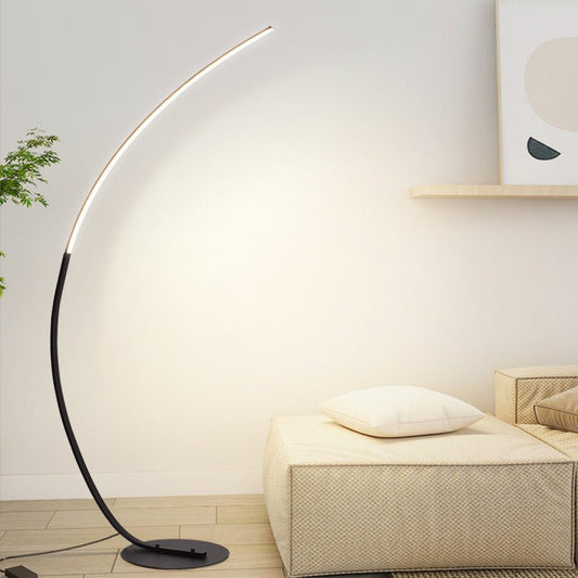 Curve LED floor lamp - SHAGHAF HOME
