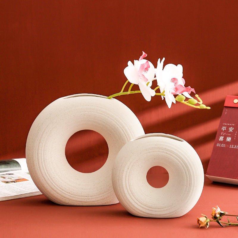 Donut Circle Ceramic Vase - SHAGHAF HOME