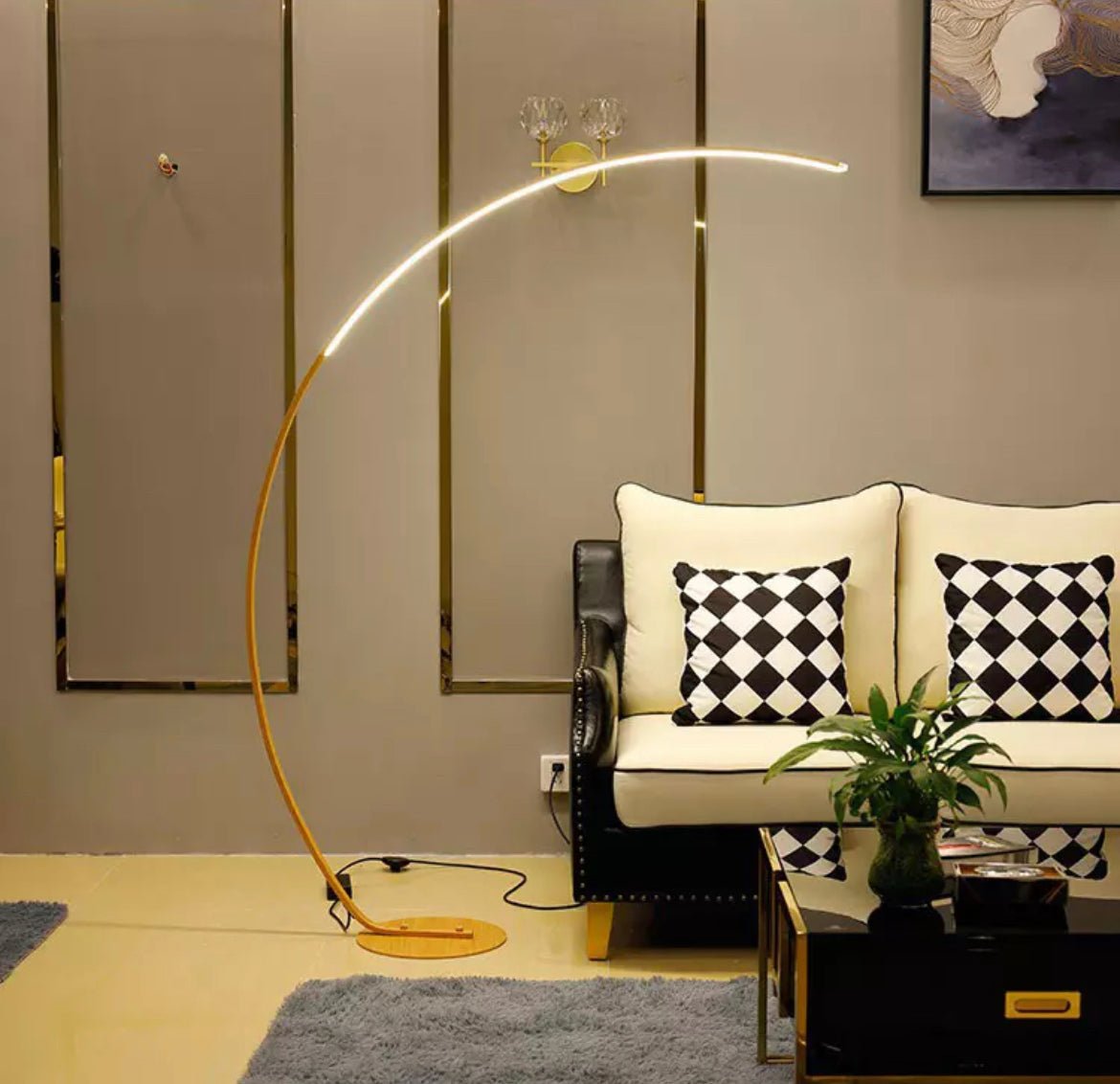 Golden Curvey floor lamp - SHAGHAF HOME