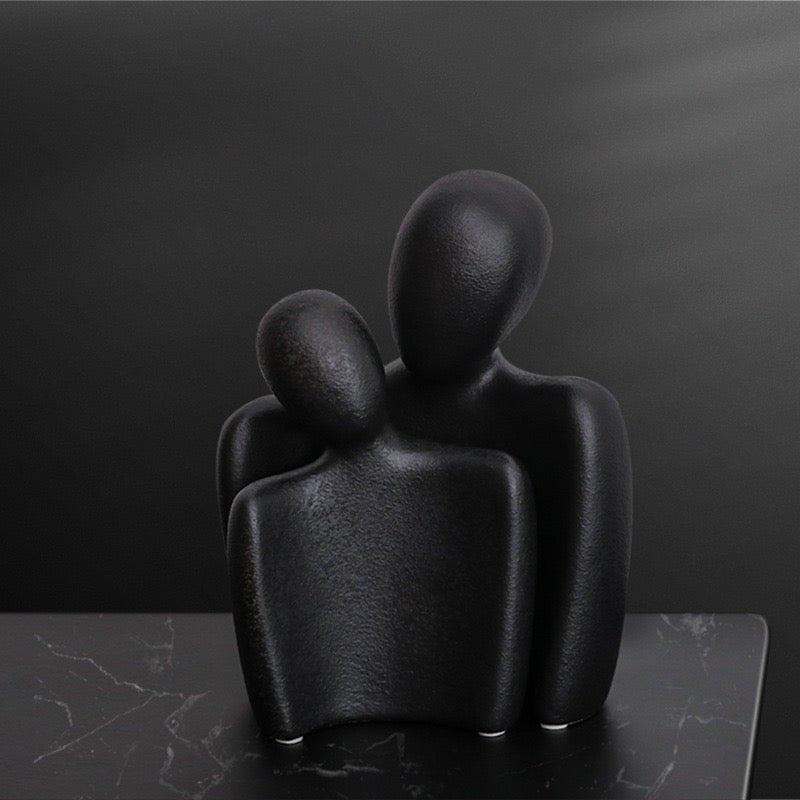 Love sculpture hug abstract - SHAGHAF HOME