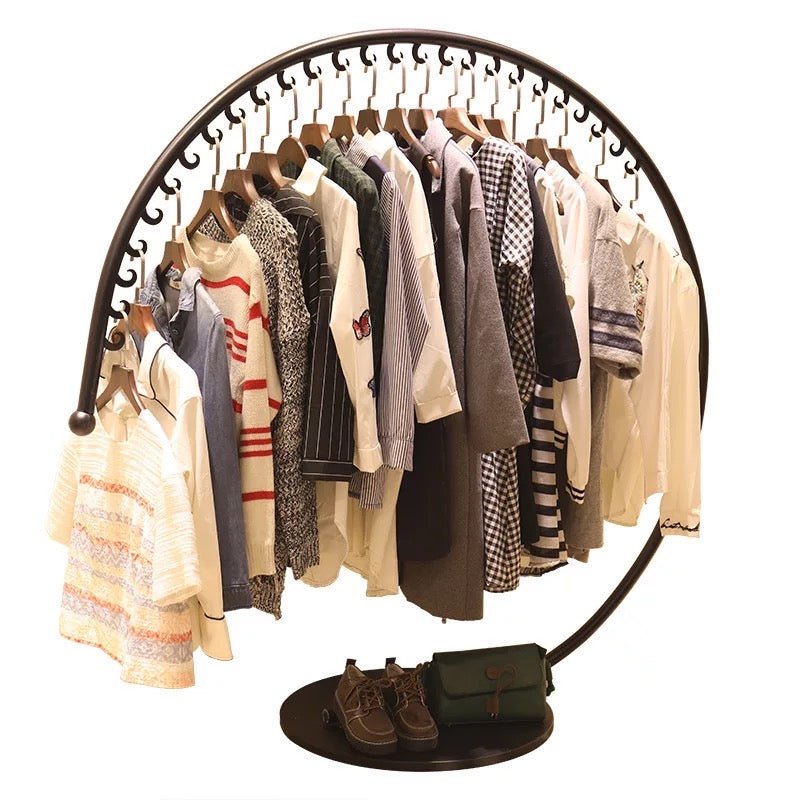 Open Circle Black Metal Clothes Hanger - SHAGHAF HOME
