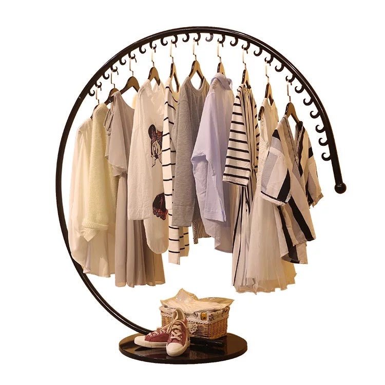Open Circle Black Metal Clothes Hanger - SHAGHAF HOME