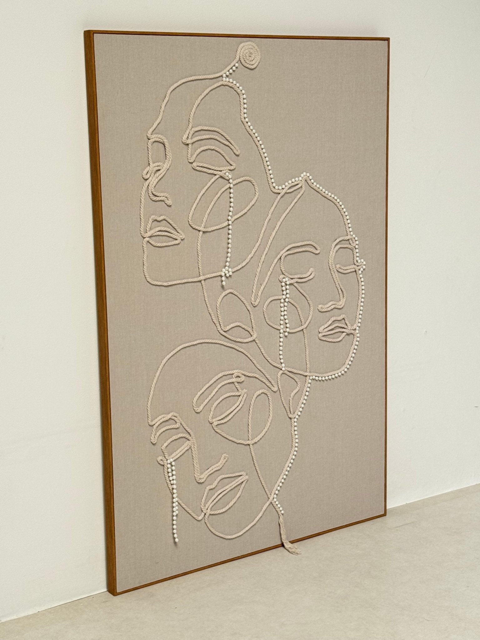 3D Abstract Face Line Wall Art with Pearl Detailing - SHAGHAF HOME