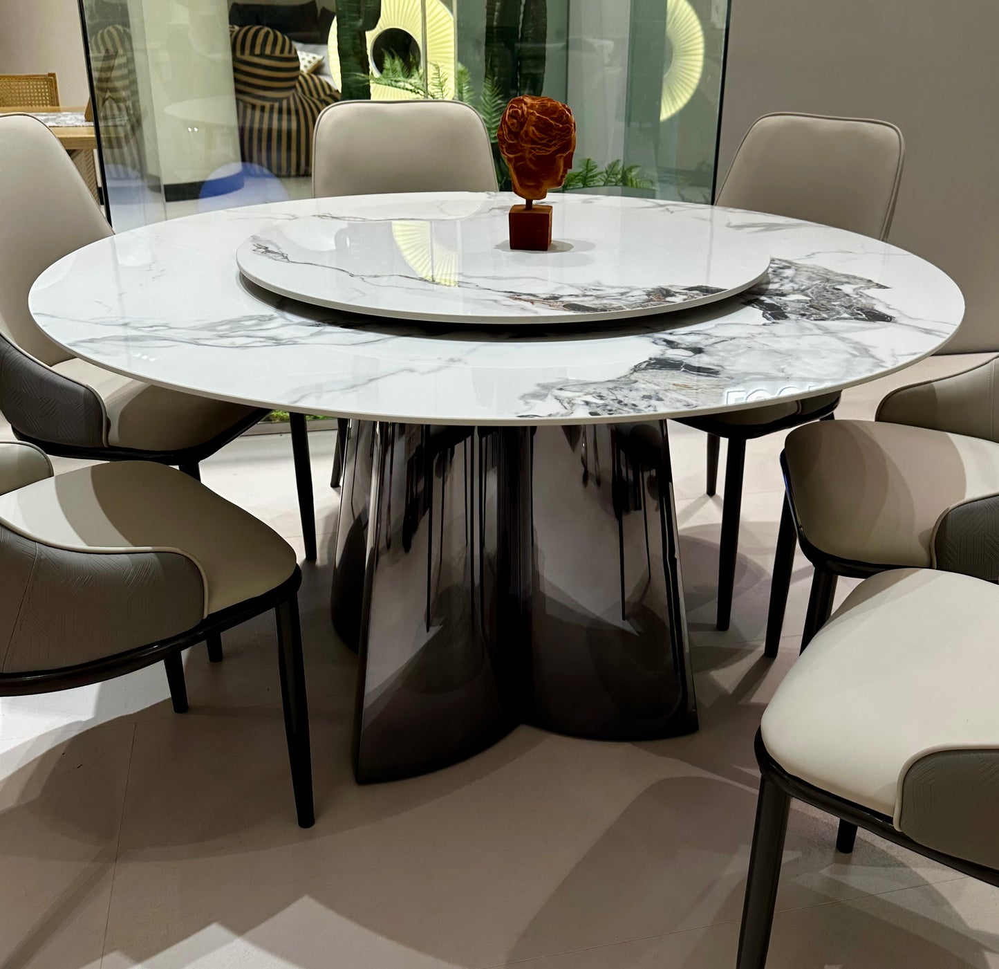 Elegant Round Dining Table  - Luxury Statement Piece