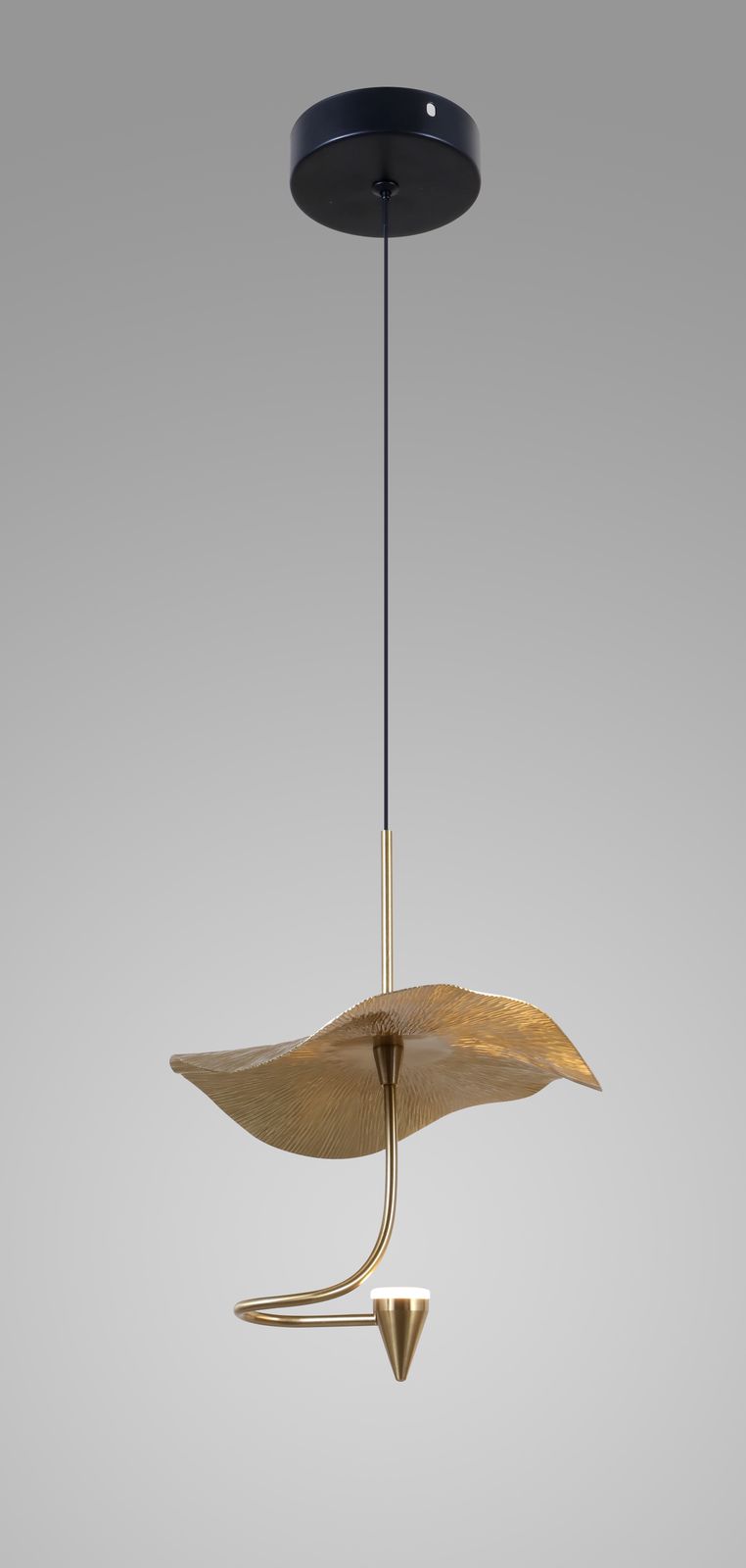 Modern Leaf Pendant Light – Gold LED Hanging Lamp | 25cm Sculptural Ceiling Light with Adjustable 1.5m Cable