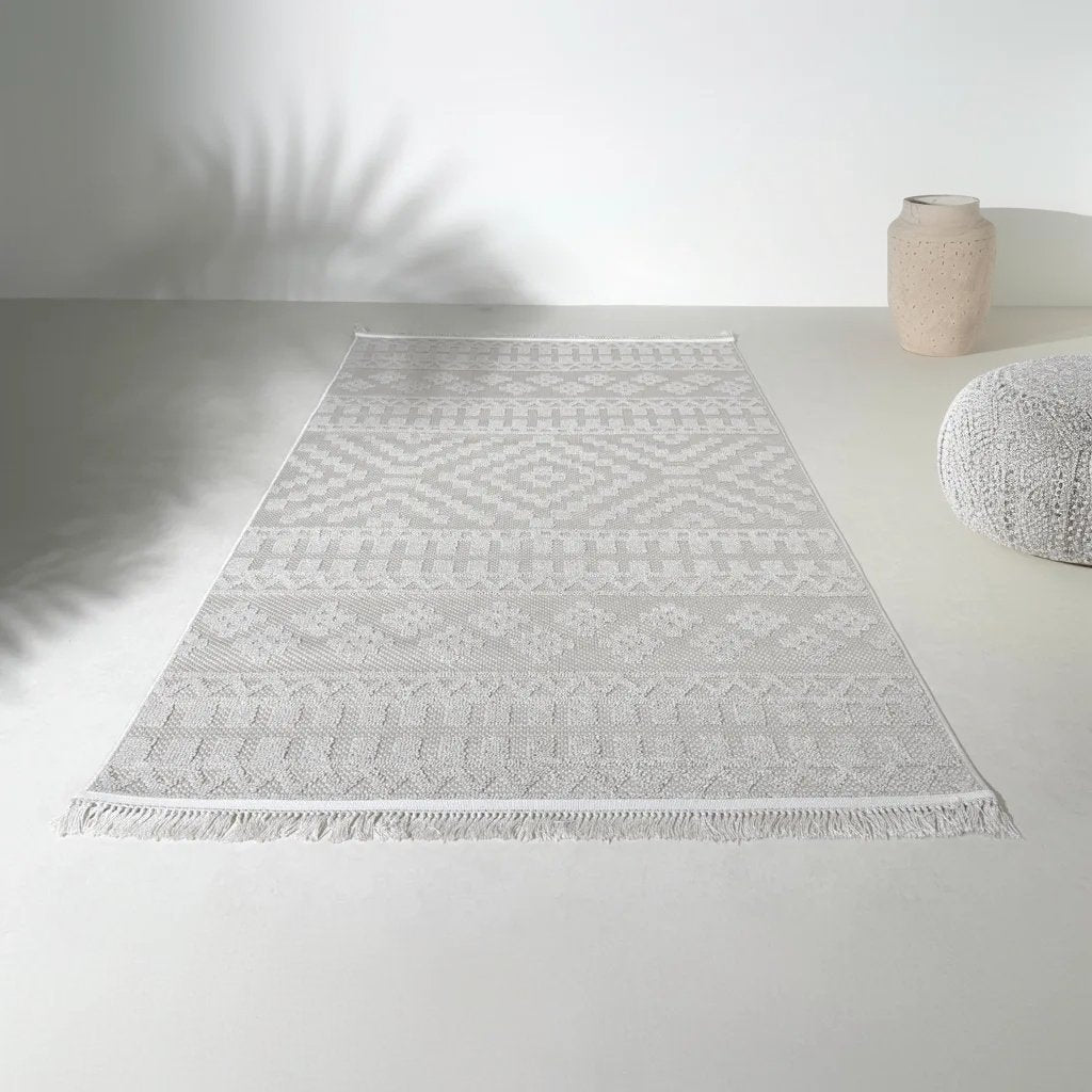 Geometric Diamond Textured Rug – Soft Dove Grey Flatweave with Fringe Detail” - SHAGHAF HOME