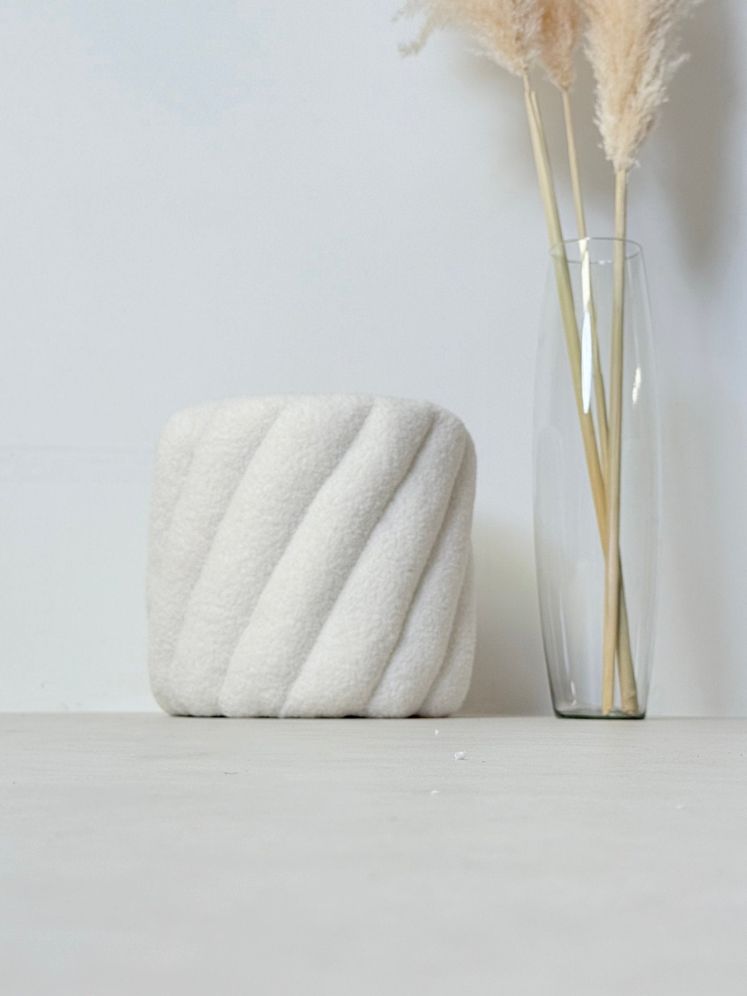 LUXE WHITE BOUCLÉ POUF – MODERN ELEGANCE - SHAGHAF HOME