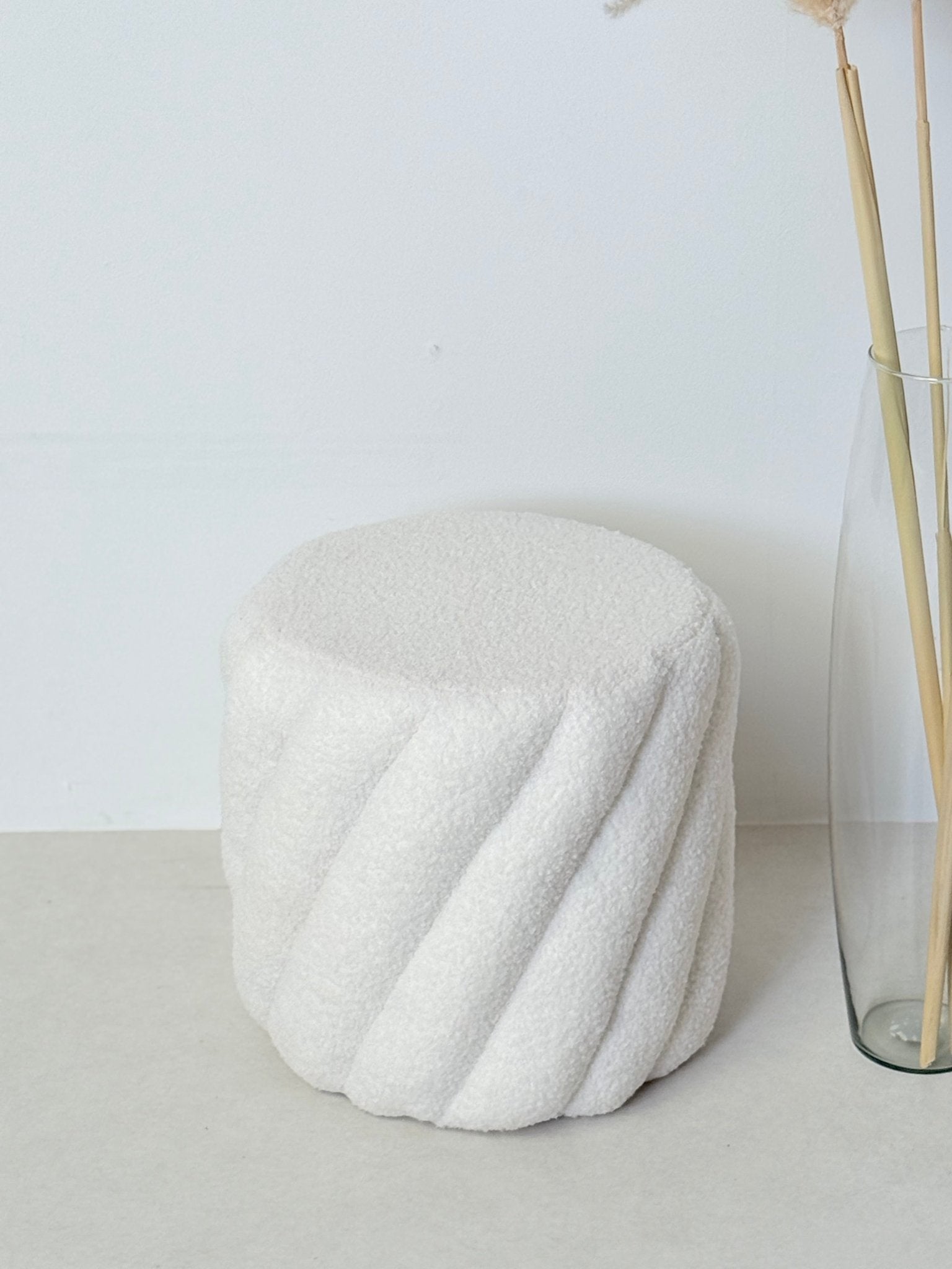 LUXE WHITE BOUCLÉ POUF – MODERN ELEGANCE - SHAGHAF HOME