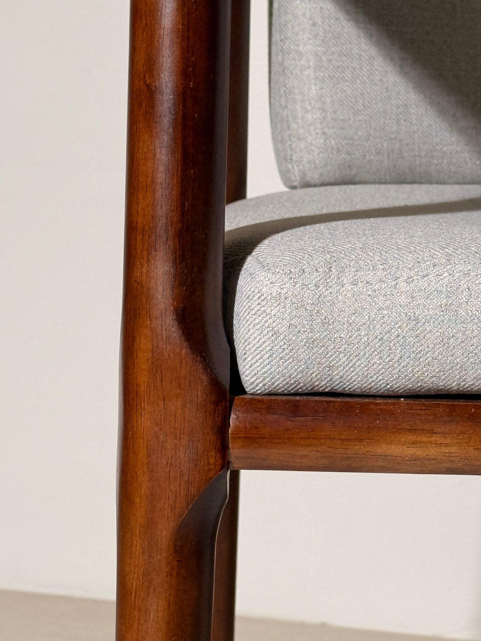 Modern Natural Wood Lounge Chair – Light Grey Upholstery - SHAGHAF HOME