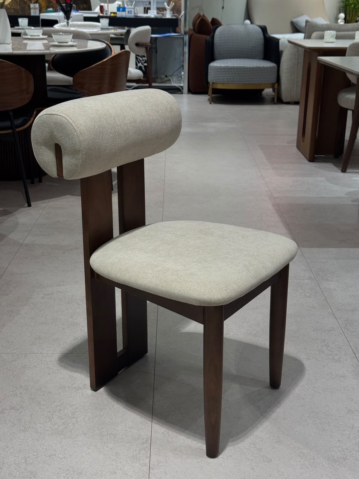 Modern Solid Wood Dining Chair with Linen Upholstered Seat & Sculptural Backrest – Beige - SHAGHAF HOME