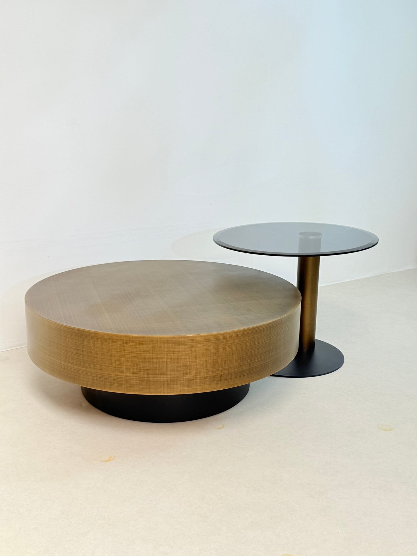 Viarona round coffee table set - SHAGHAF HOME