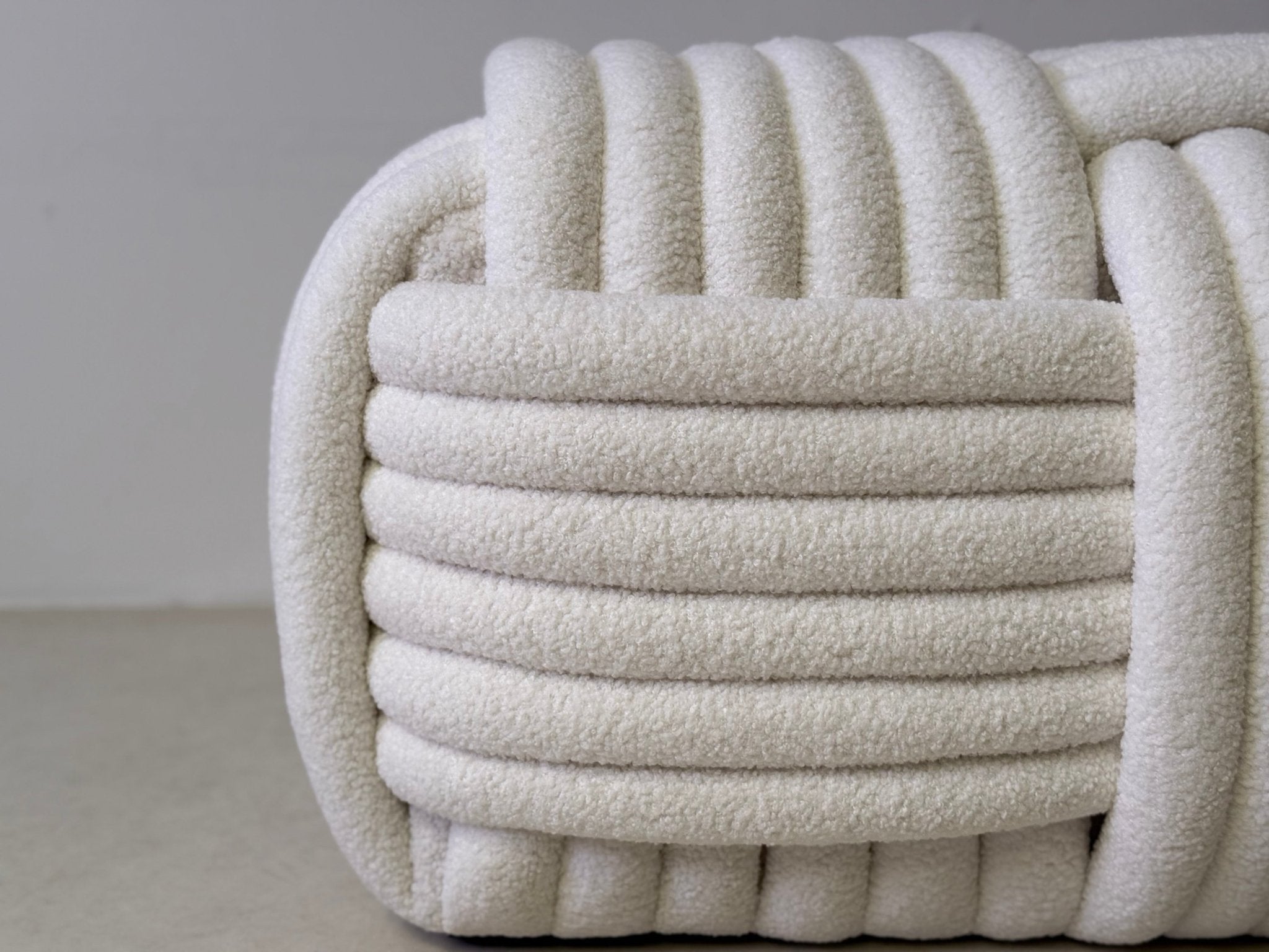 White Cloud Weave Bouclé Bench – Modern Sculptural Seat - SHAGHAF HOME