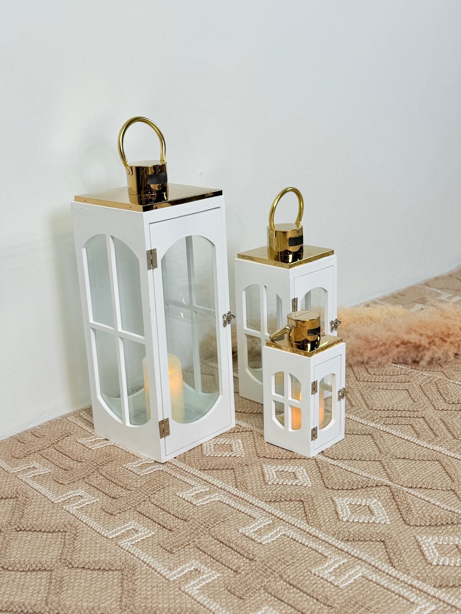 White wood lantern set made - SHAGHAF HOME