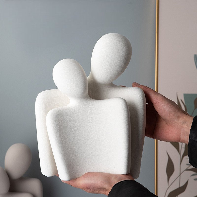 Love sculpture hug abstract - SHAGHAF HOME