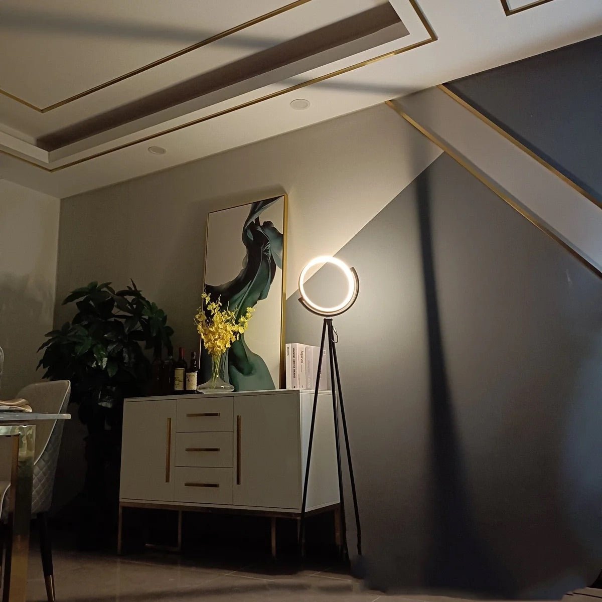 Tripod ring LED floor lamp - SHAGHAF HOME